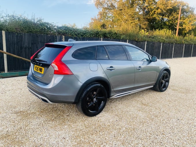 2015 Volvo V60 Cross Country