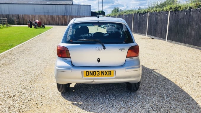 2003 Toyota Yaris