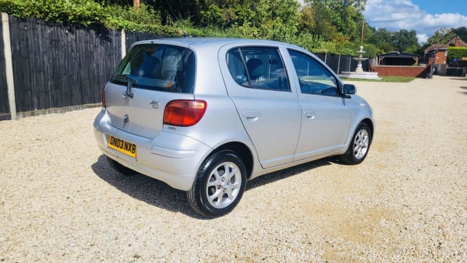 2003 Toyota Yaris