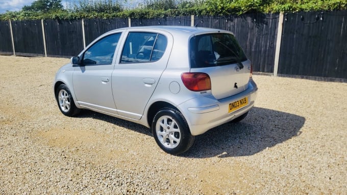 2003 Toyota Yaris