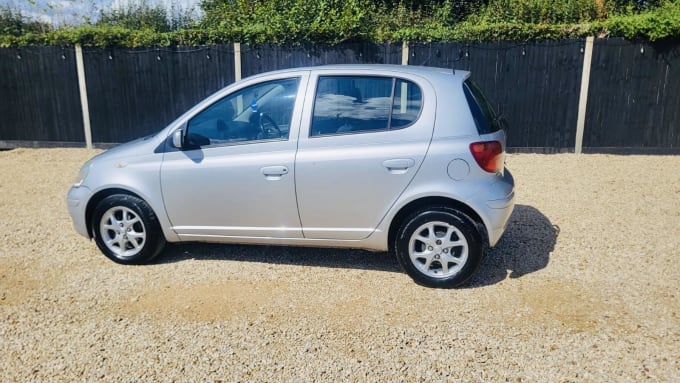 2003 Toyota Yaris