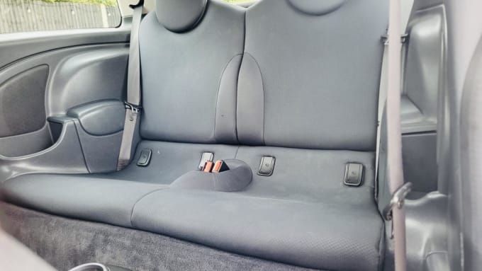 2005 Mini Hatch