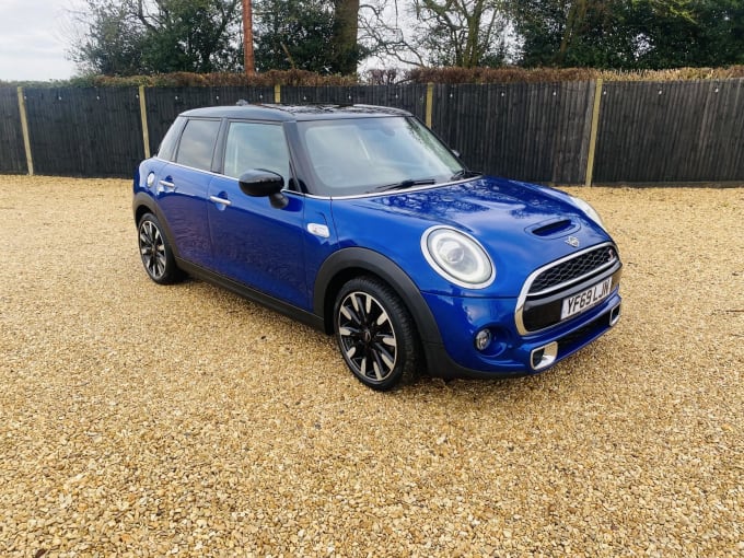 2019 Mini Hatch