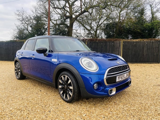 2019 Mini Hatch