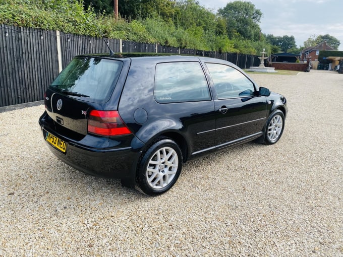 2003 Volkswagen Golf