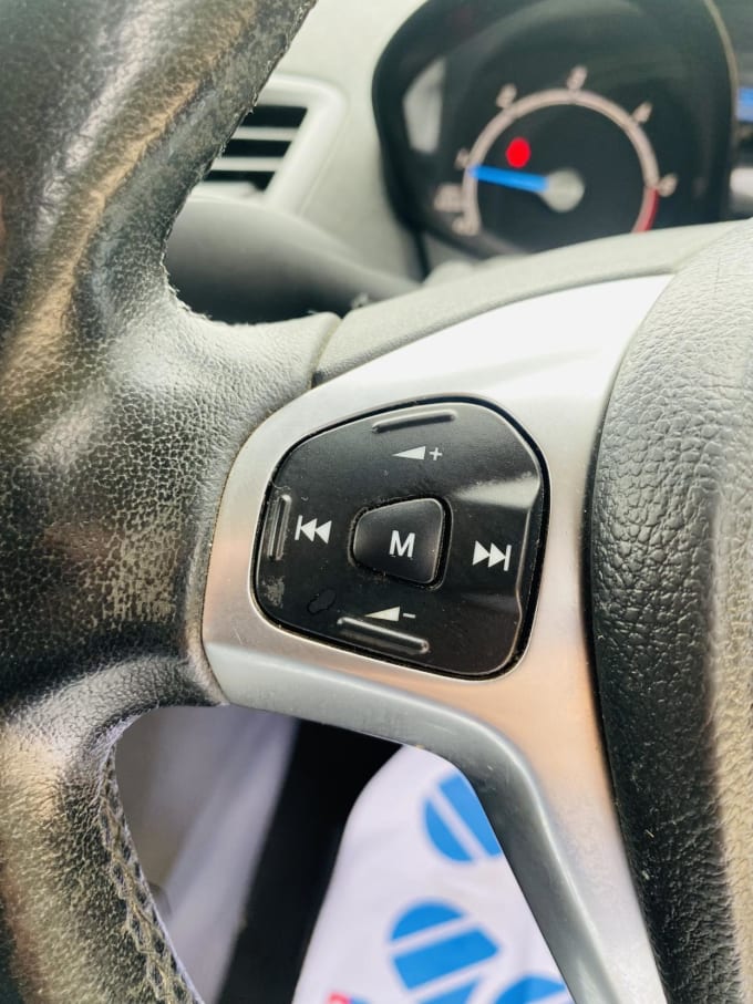 2013 Ford Fiesta Van