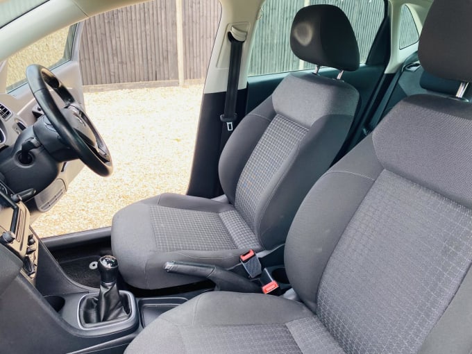 2016 Volkswagen Polo