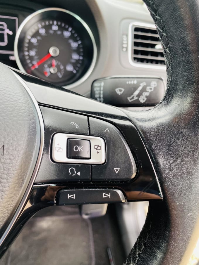 2016 Volkswagen Polo