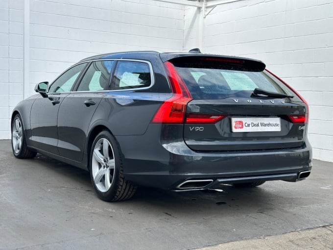 2018 Volvo V90