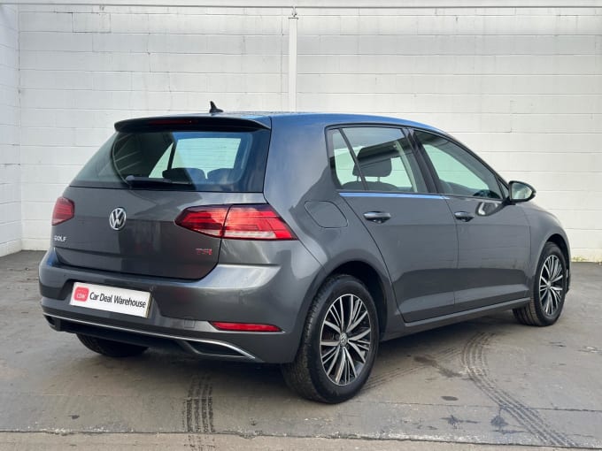 2017 Volkswagen Golf