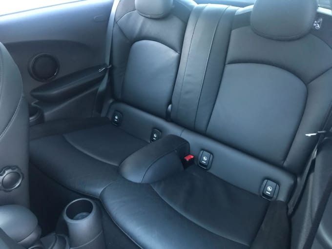 2019 Mini Hatch
