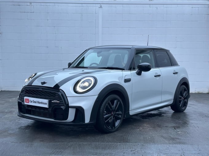 2022 Mini Hatch