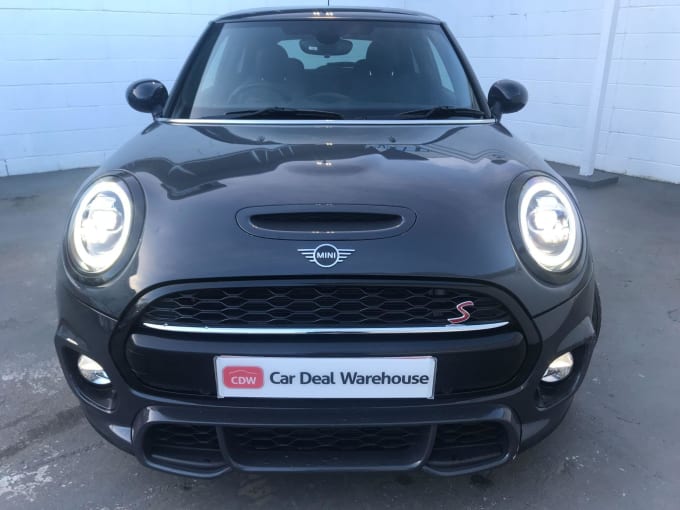 2019 Mini Hatch