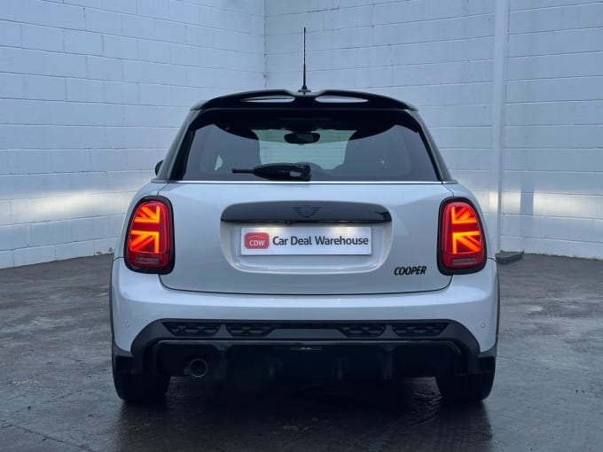 2022 Mini Hatch