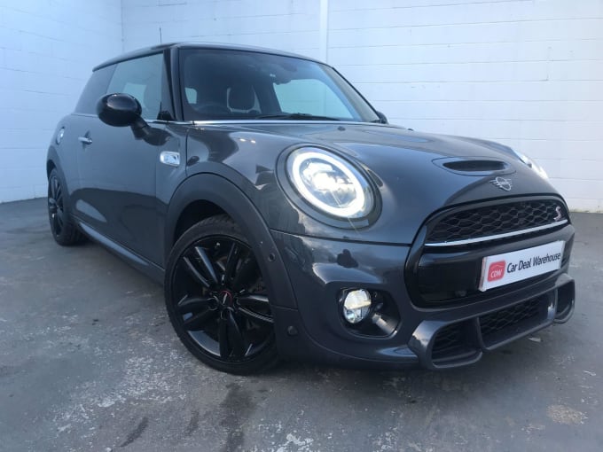 2019 Mini Hatch
