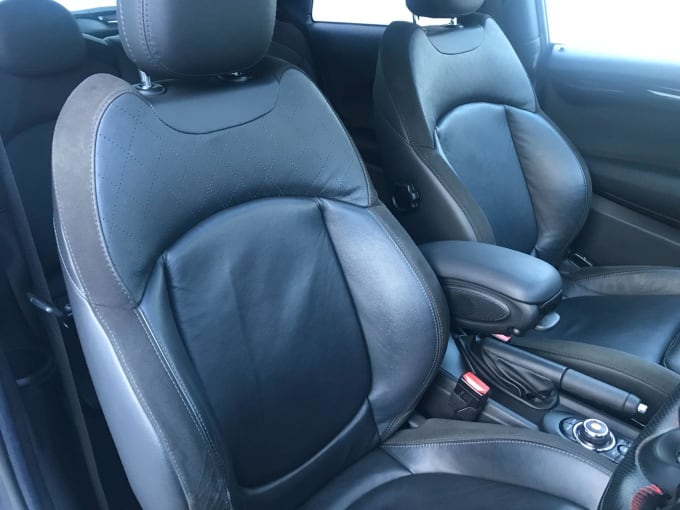 2019 Mini Hatch