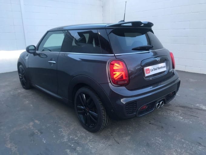 2019 Mini Hatch