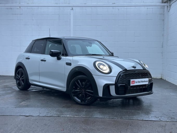 2022 Mini Hatch