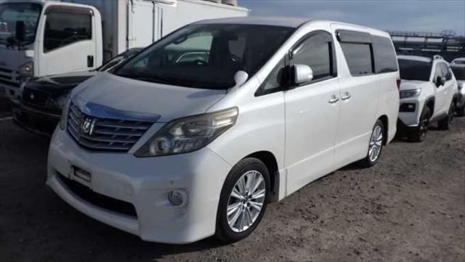 2025 Toyota Alphard