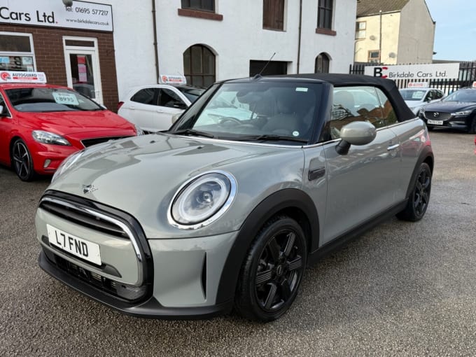 2025 Mini Convertible