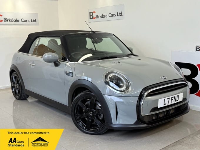 2025 Mini Convertible