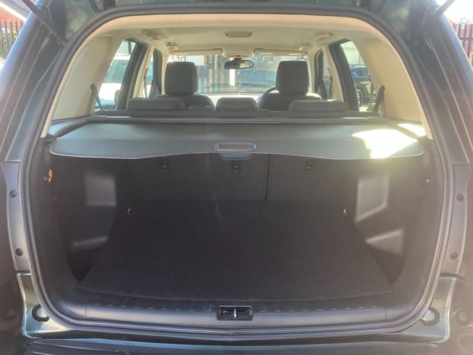 2025 Land Rover Freelander 2