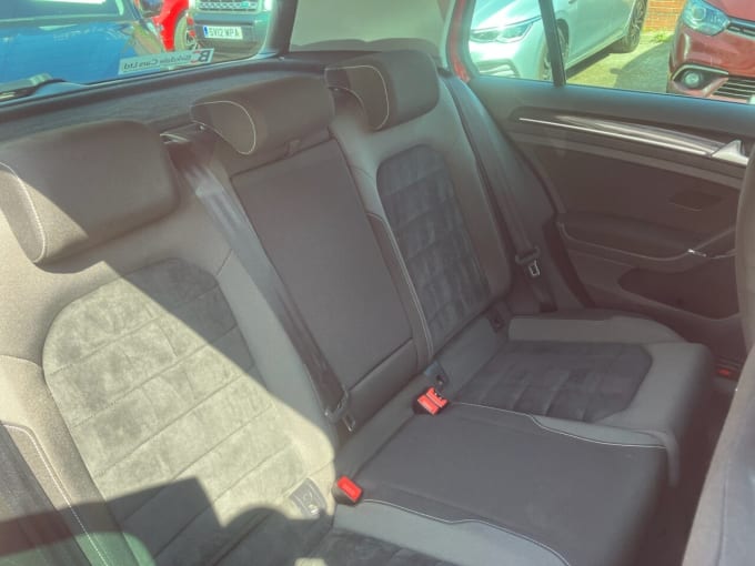 2025 Volkswagen Golf