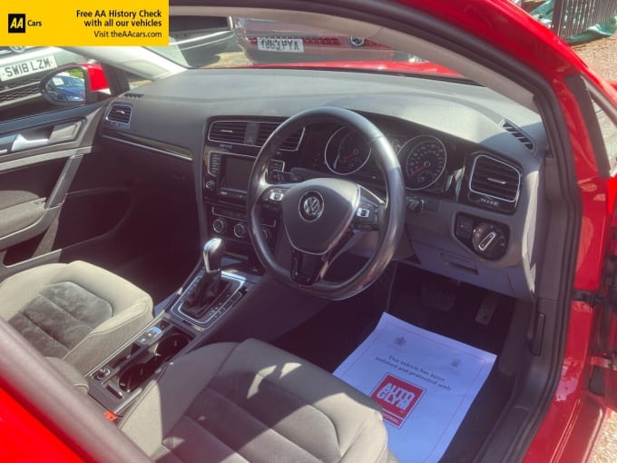 2025 Volkswagen Golf