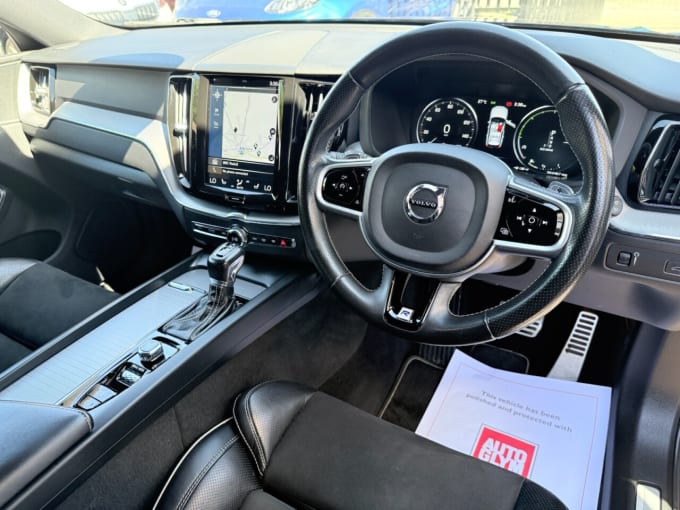 2025 Volvo Xc60
