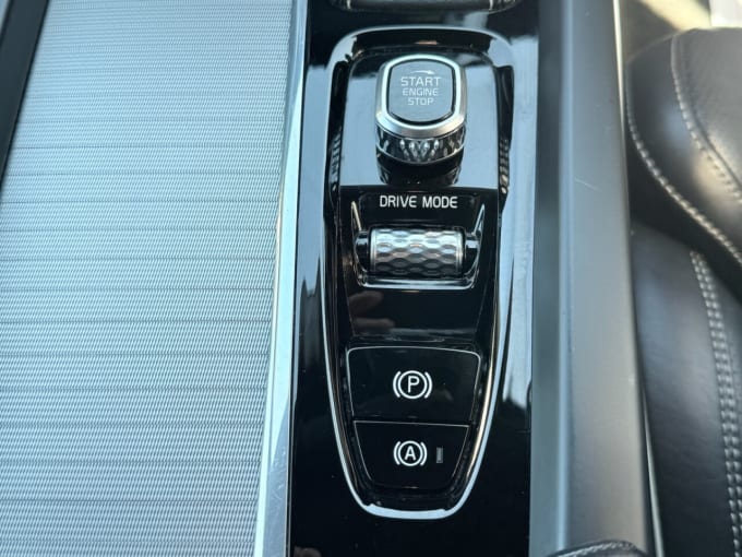 2025 Volvo Xc60