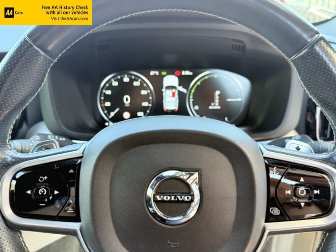 2025 Volvo Xc60