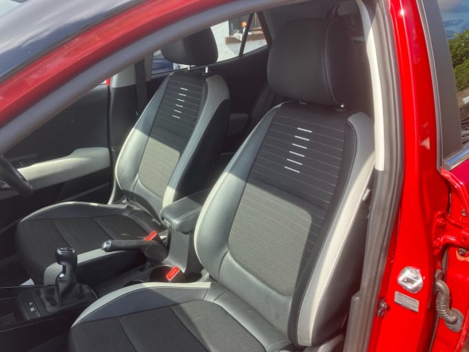 2025 Kia Stonic