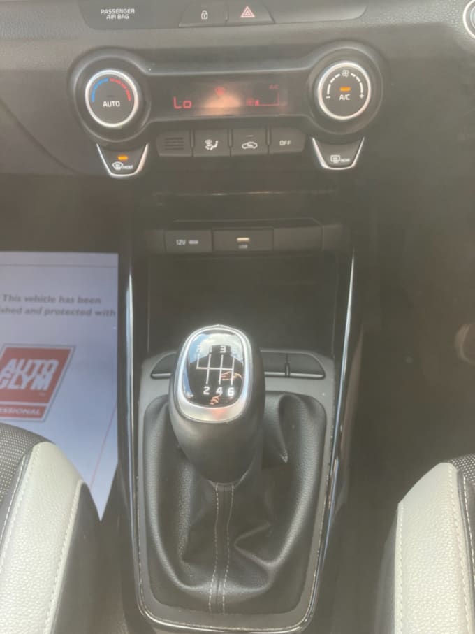 2025 Kia Stonic