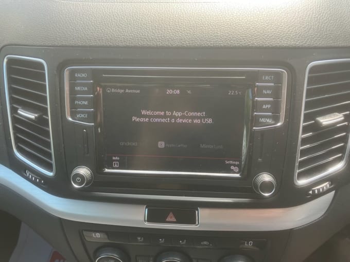 2025 Volkswagen Sharan