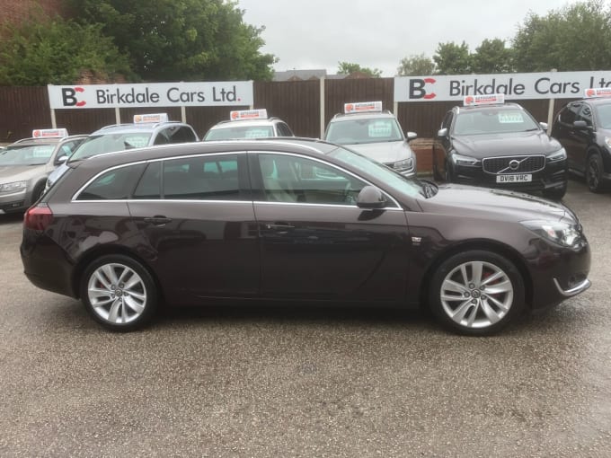 2025 Vauxhall Insignia
