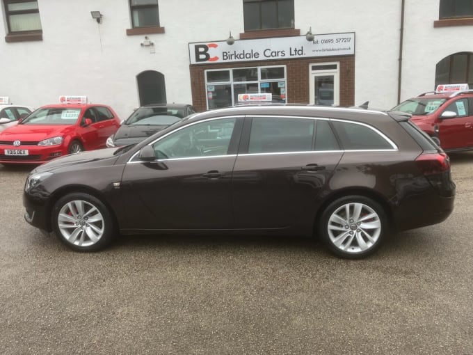 2025 Vauxhall Insignia