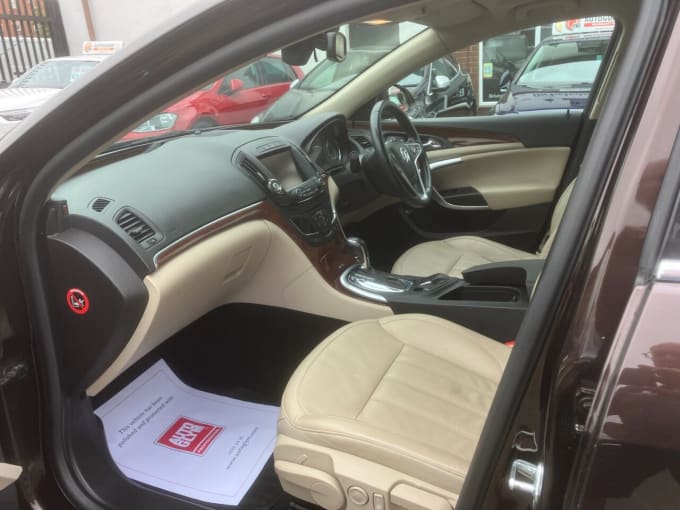 2025 Vauxhall Insignia