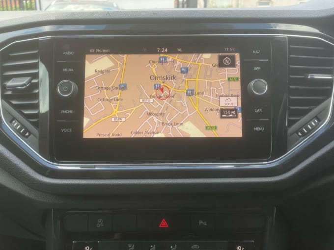 2025 Volkswagen T-roc