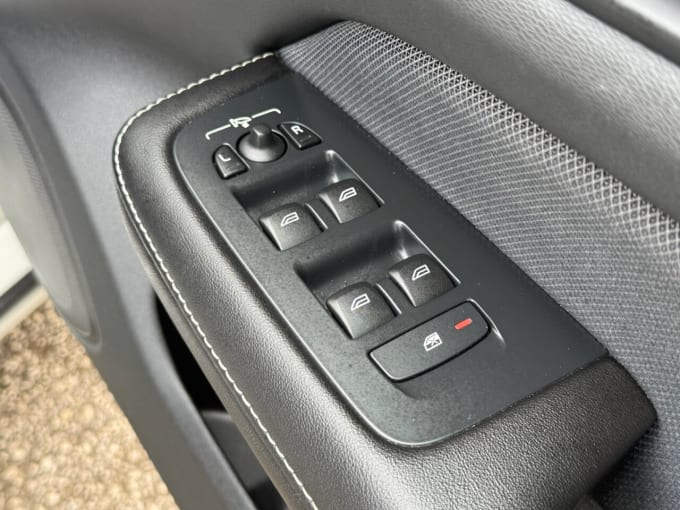 2025 Volvo S60