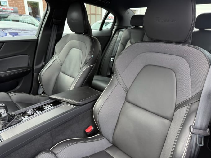 2025 Volvo S60