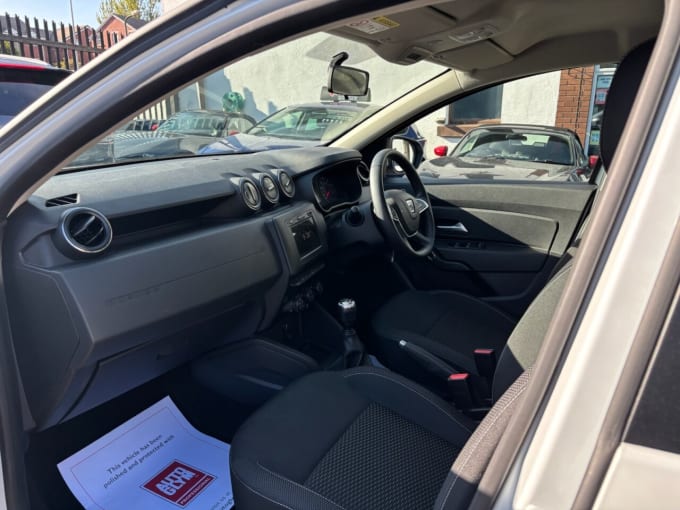 2025 Dacia Duster