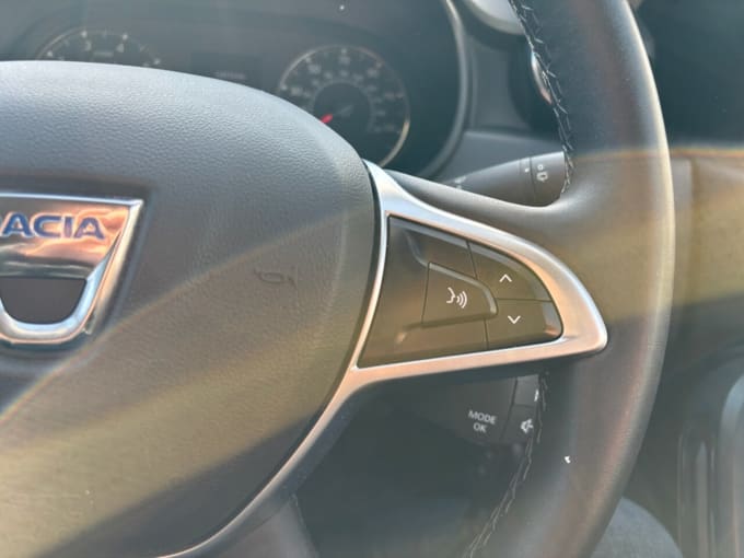 2025 Dacia Duster