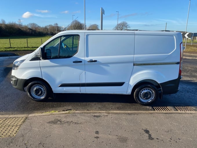 2025 Ford Transit Custom