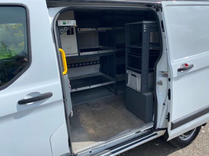 2025 Ford Transit Custom