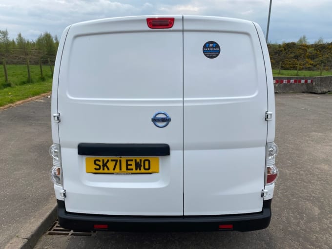 2025 Nissan E-nv200