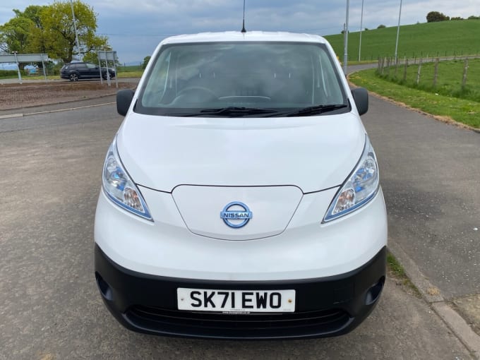 2025 Nissan E-nv200