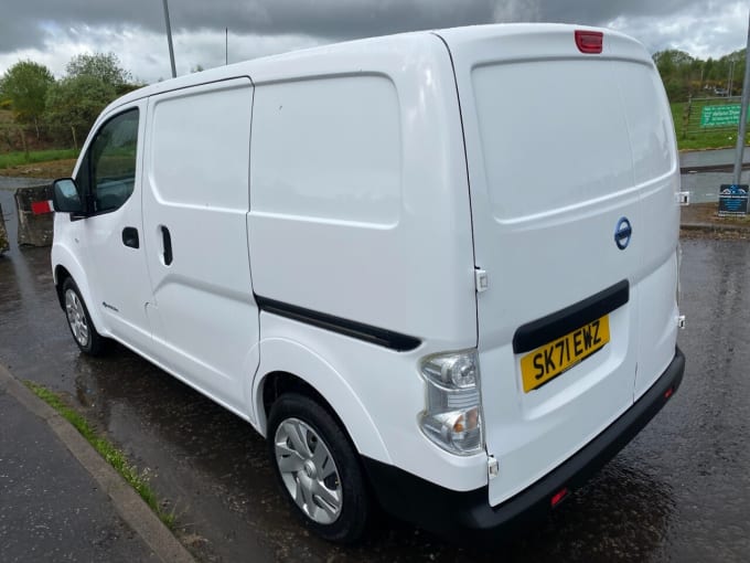 2025 Nissan E-nv200