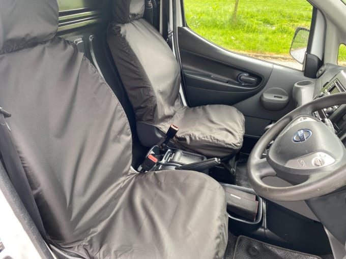 2025 Nissan E-nv200