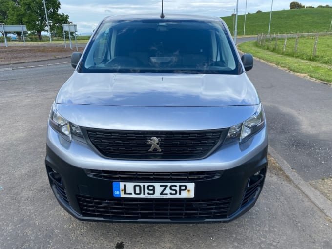 2025 Peugeot Partner