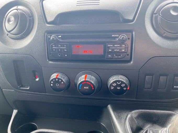 2025 Renault Master